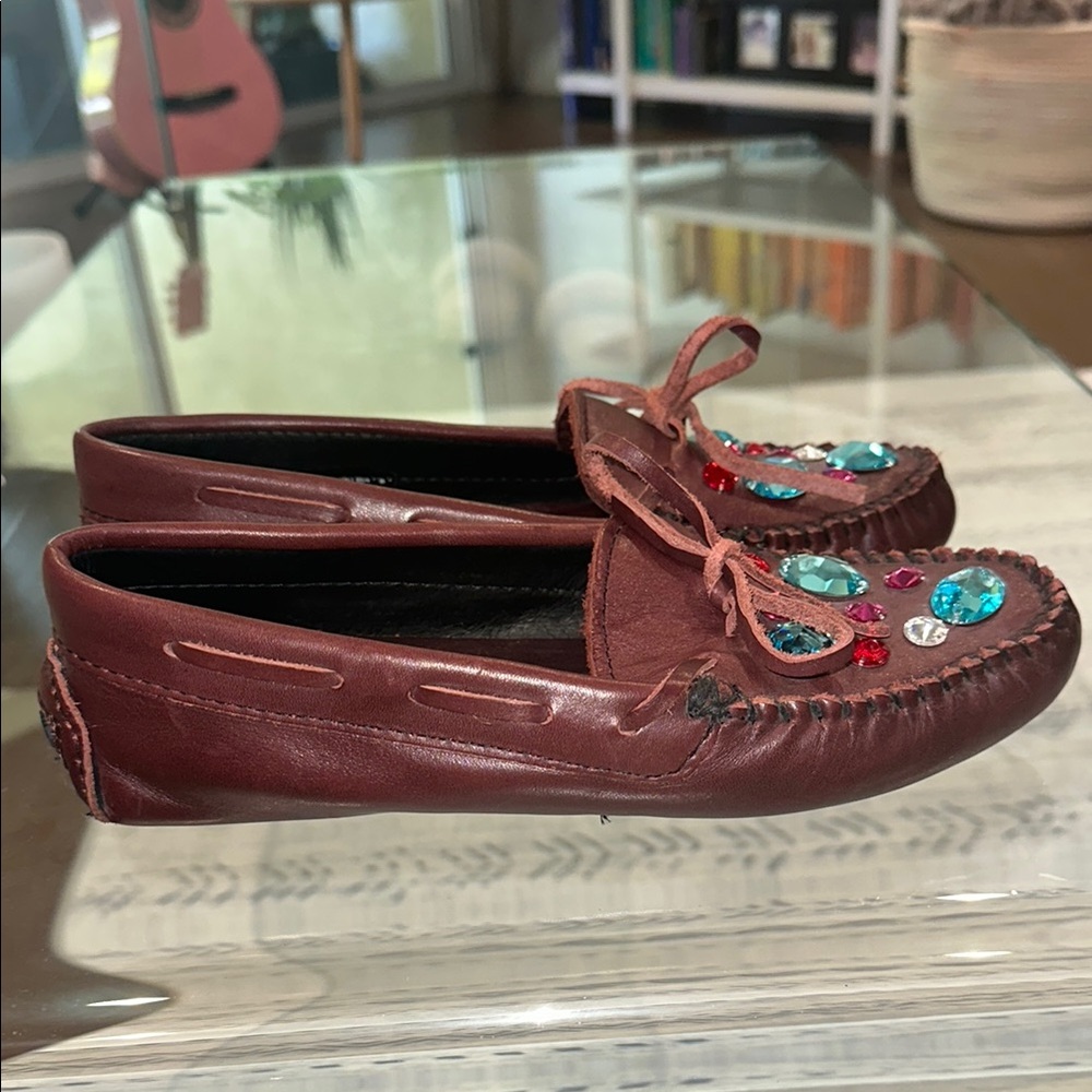Minnetonka opening ceremony Embellished Leather Loafers - Brown womens size 7 - Picture 3 of 11